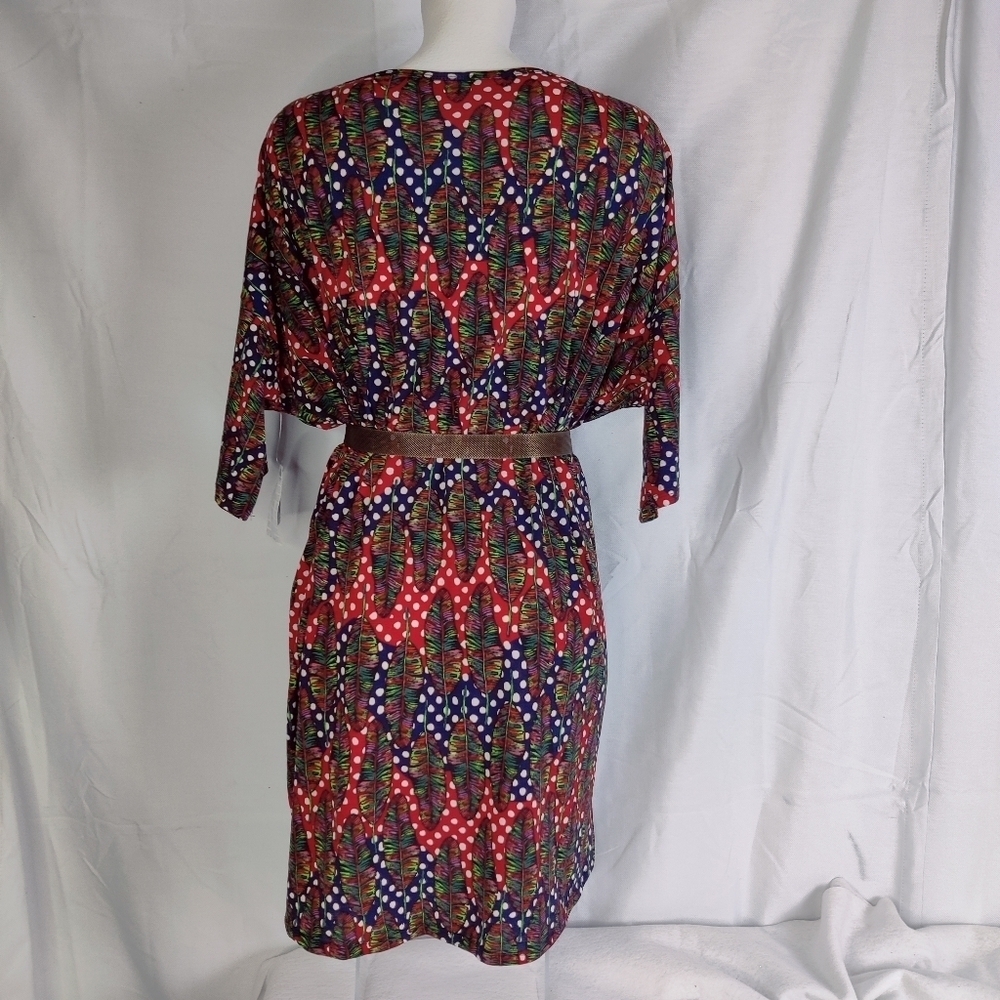 NEW LuLaRoe "Irma" Tunic Top T Tee Shirt Dress Womens Sz XL Feathers Red Blue - Picture 10 of 16